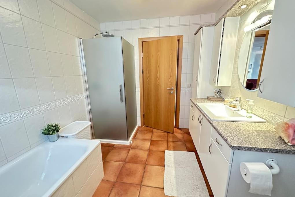 Spacious And Family Friendly Apartment In Reikiavik Exterior foto